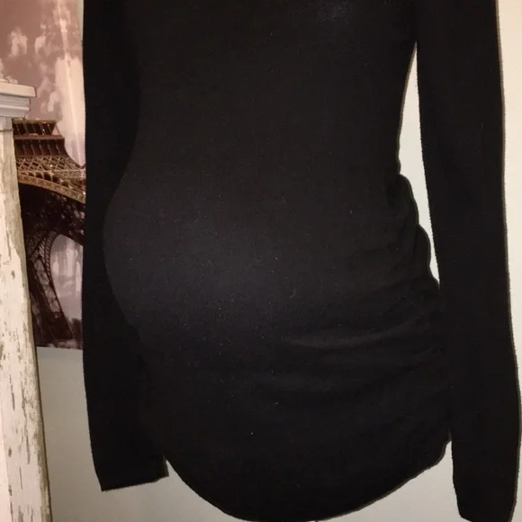 Motherhood Maternity Long Sleeve Black Sweater Top Buttoned Back Small - Picture 2 of 8